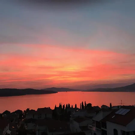 Penthouse Apartment Sunset Bay Trogir Exterior photo